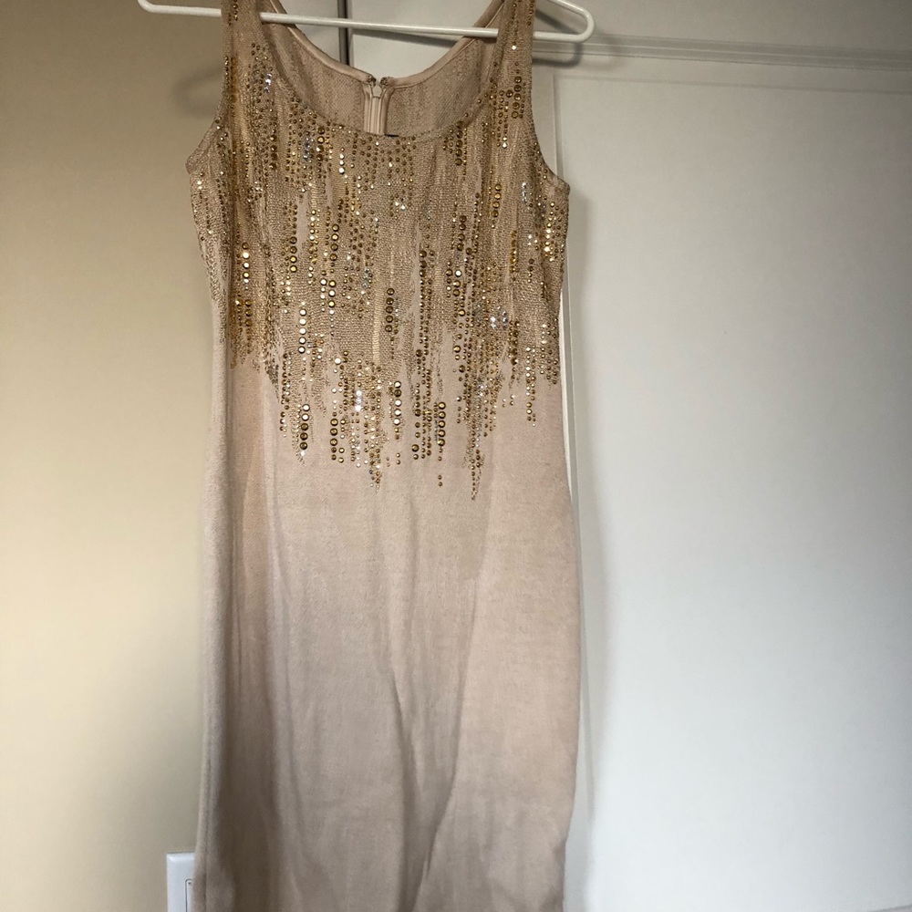 St. John size 4, sequined